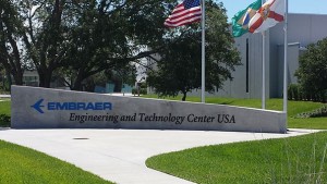 Embraer_sign_595