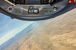 professional-pilot-upset-training-extra-cockpit